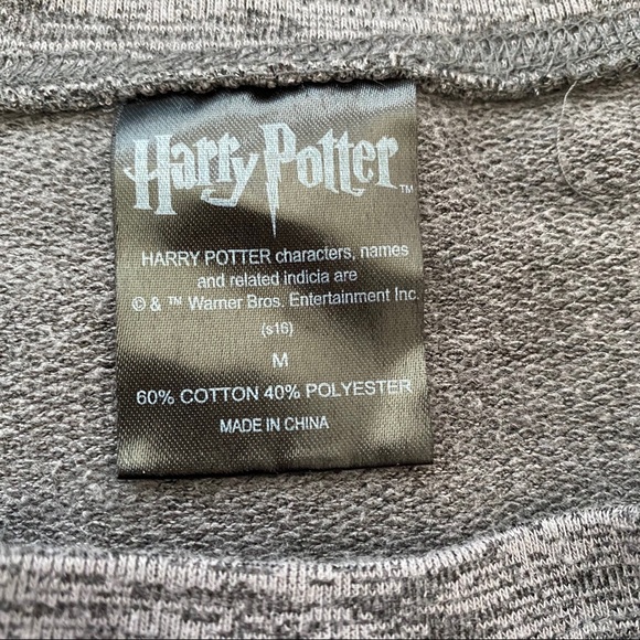 Harry Potter Hogwarts Heather Gray Sweatshirt - Picture 5 of 7